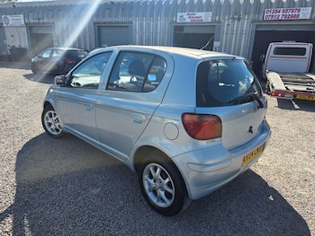 Used Toyota Yaris 2004 for sale - 78335082: Photo