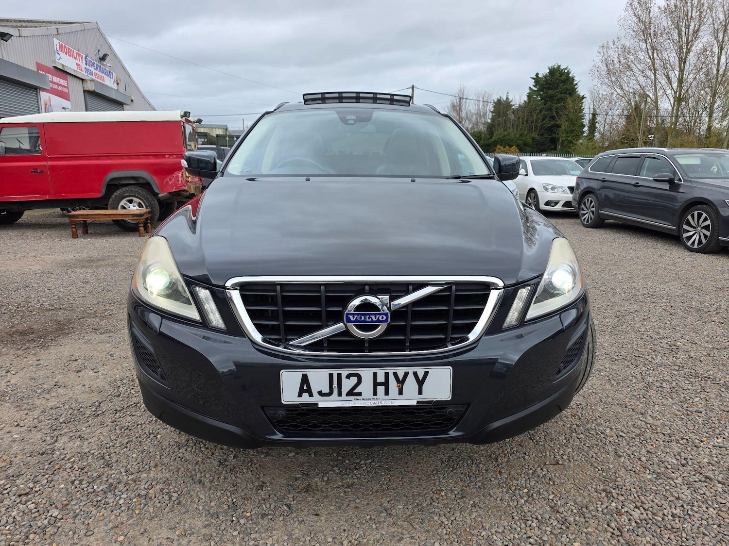 Used Volvo XC60 2012 for sale - 77853913: Photo 2