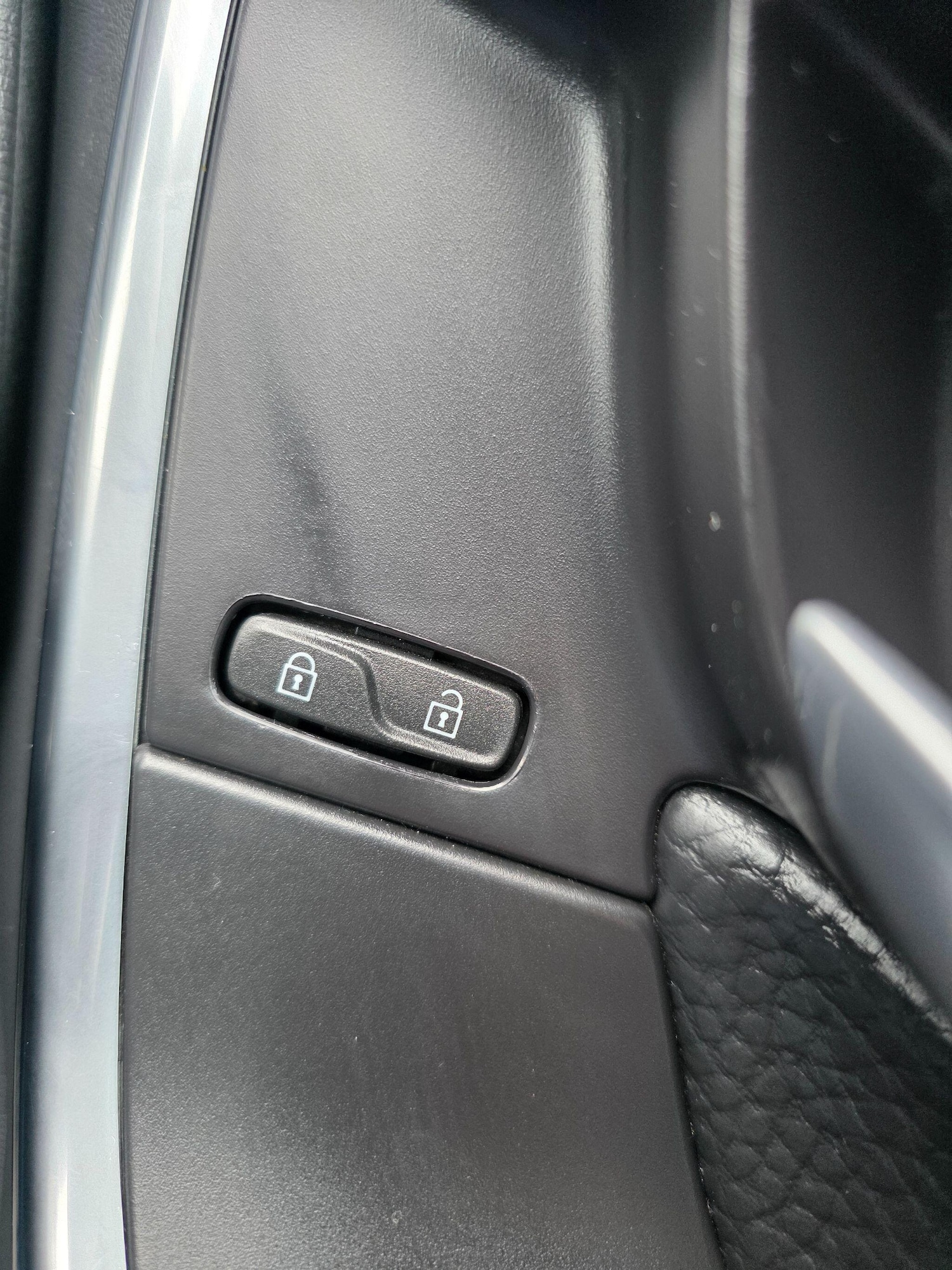 Used Volvo XC60 2012 for sale - 77853913: Photo 26