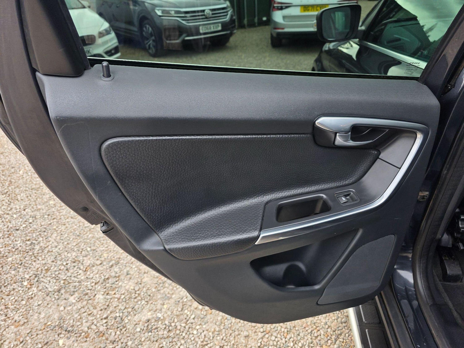 Used Volvo XC60 2012 for sale - 77853913: Photo 33