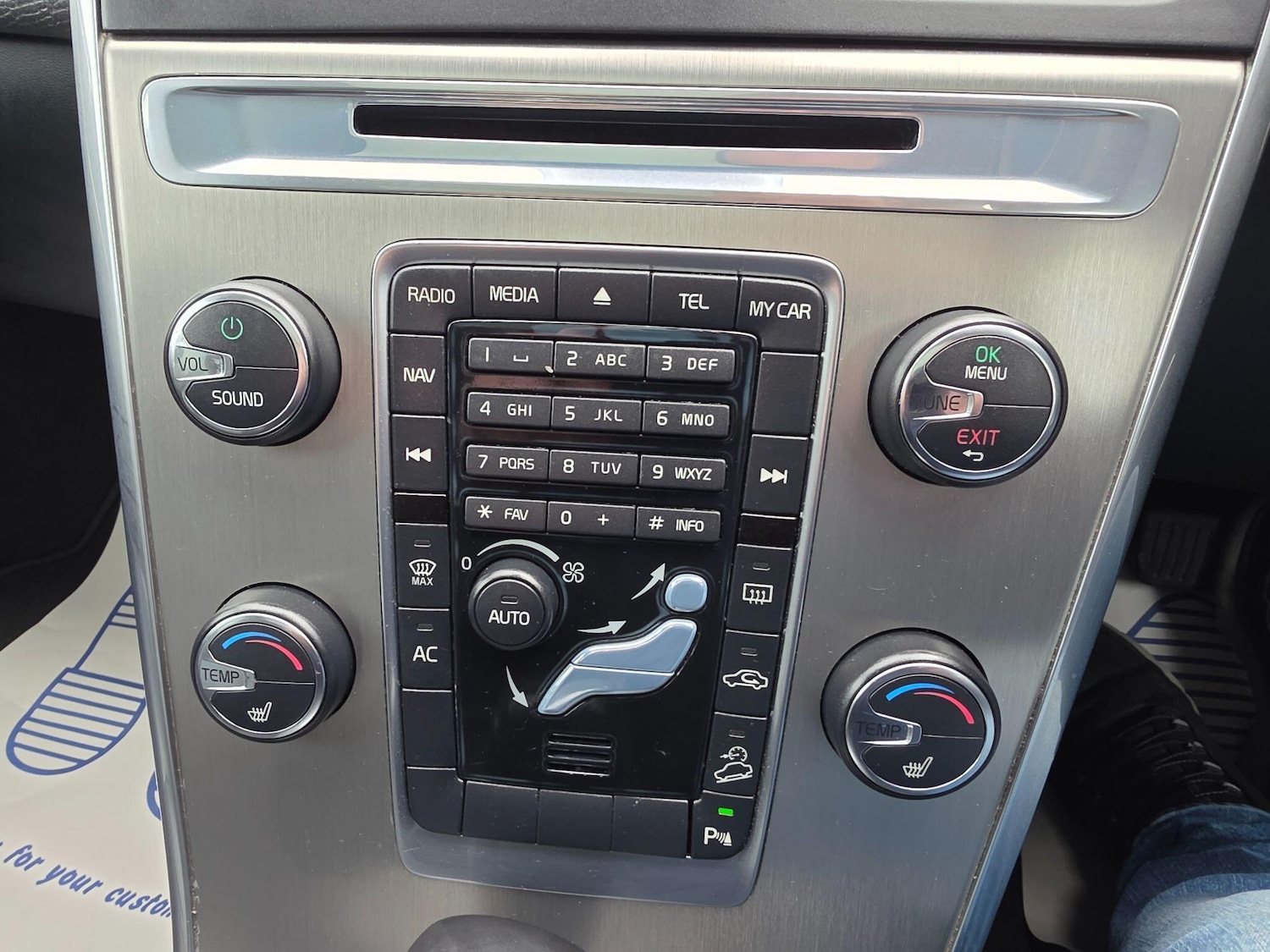 Used Volvo XC60 2012 for sale - 77853913: Photo 40