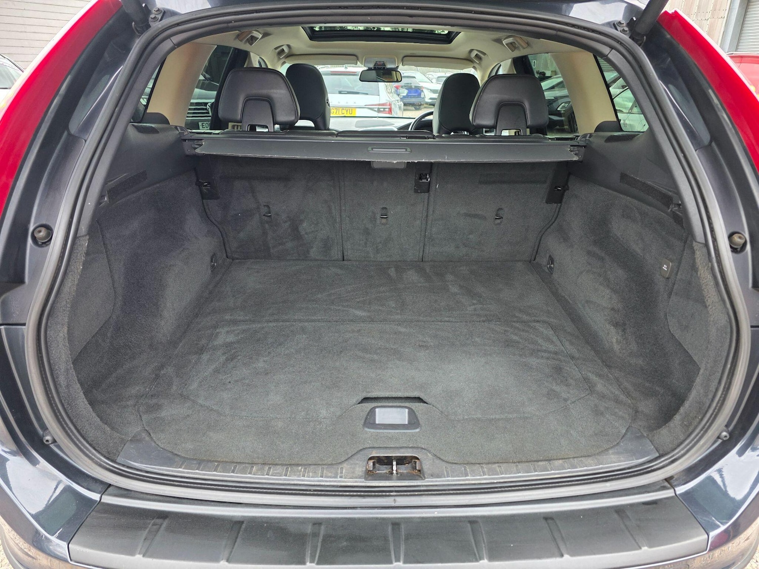 Used Volvo XC60 2012 for sale - 77853913: Photo 46