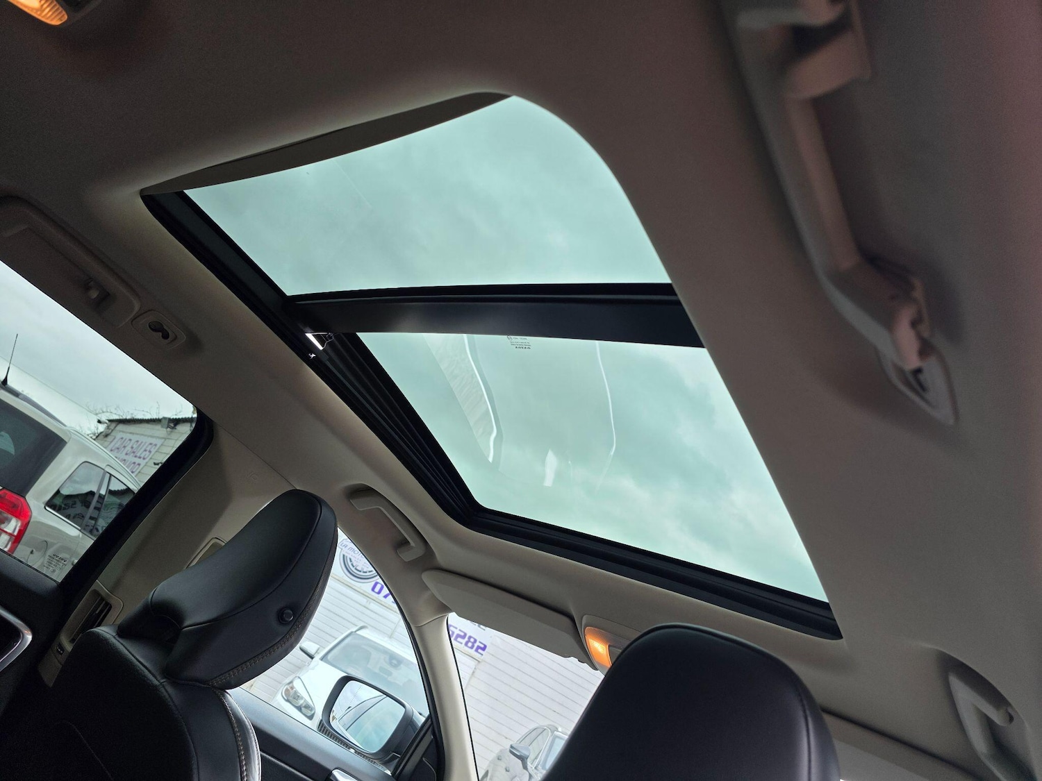 Used Volvo XC60 2012 for sale - 77853913: Photo 50