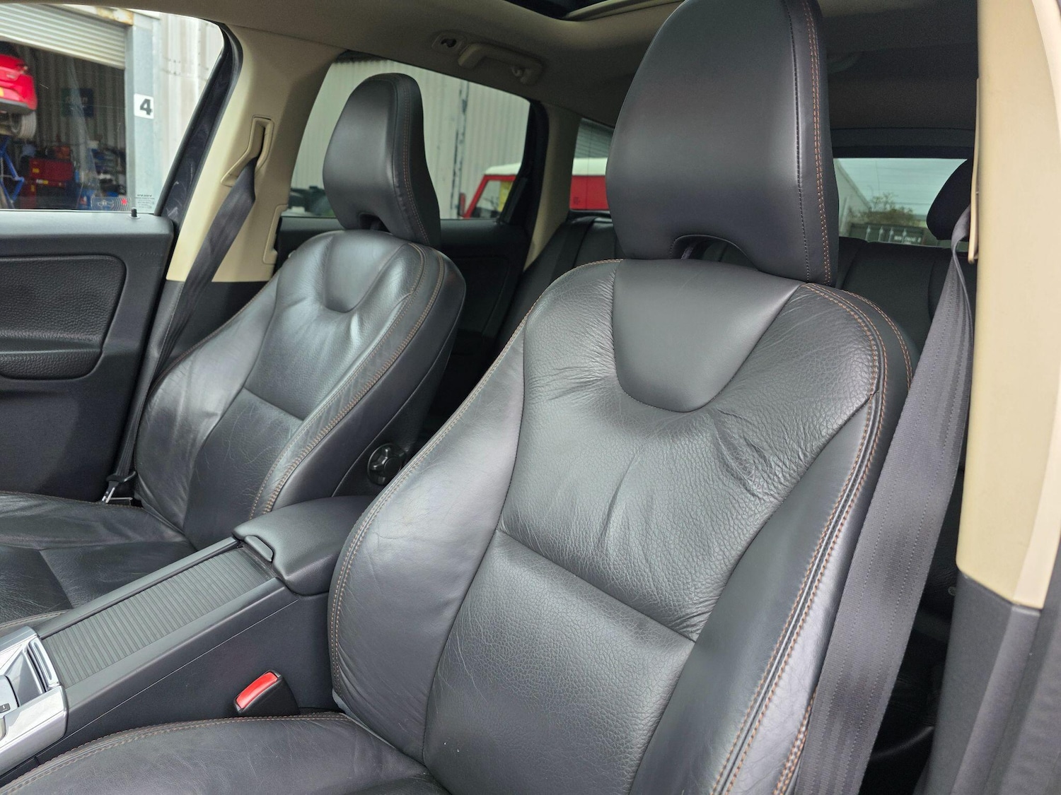 Used Volvo XC60 2012 for sale - 77853913: Photo 54