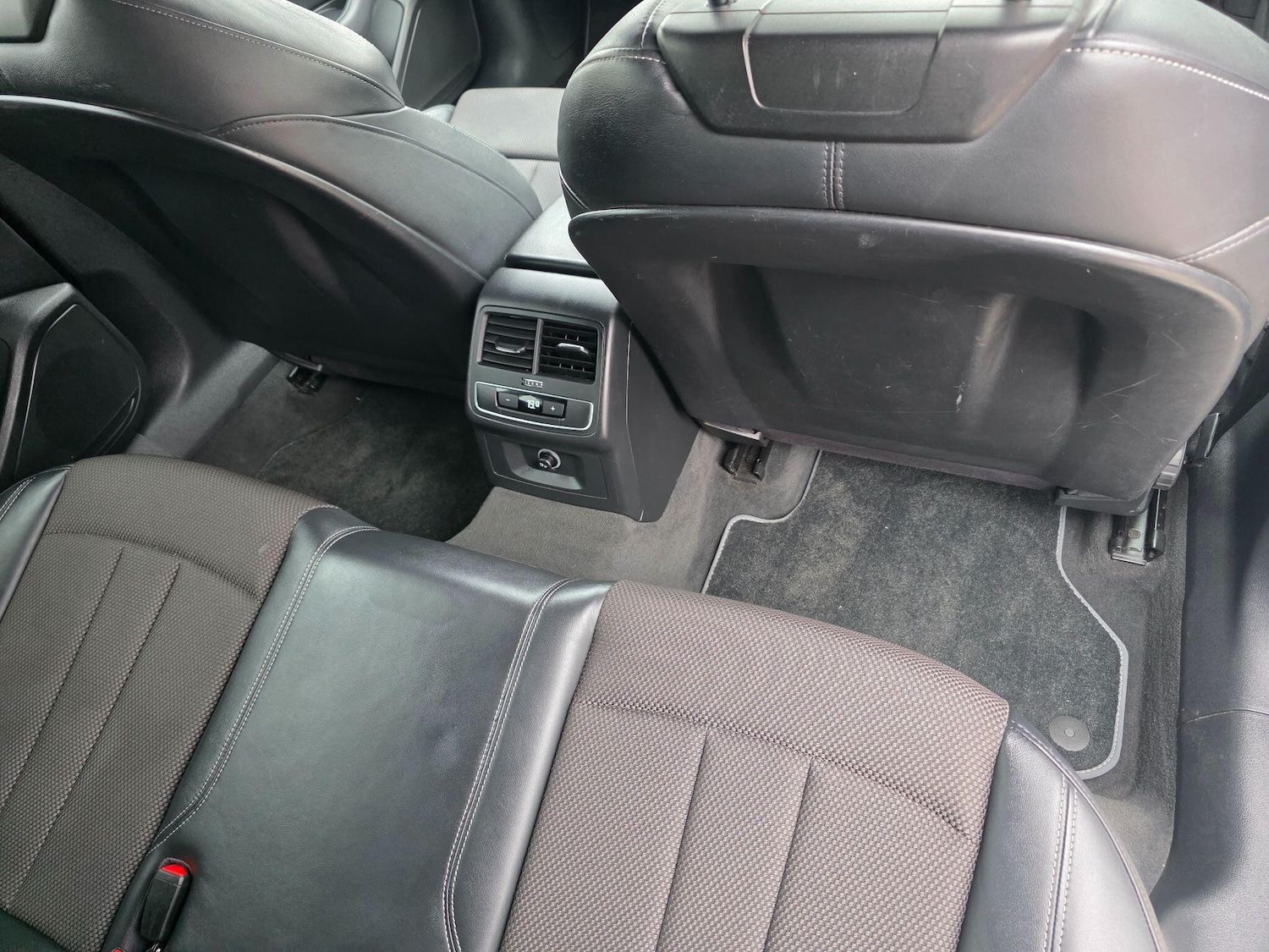 Used Audi A4 2017 for sale - 77882661: Photo 24