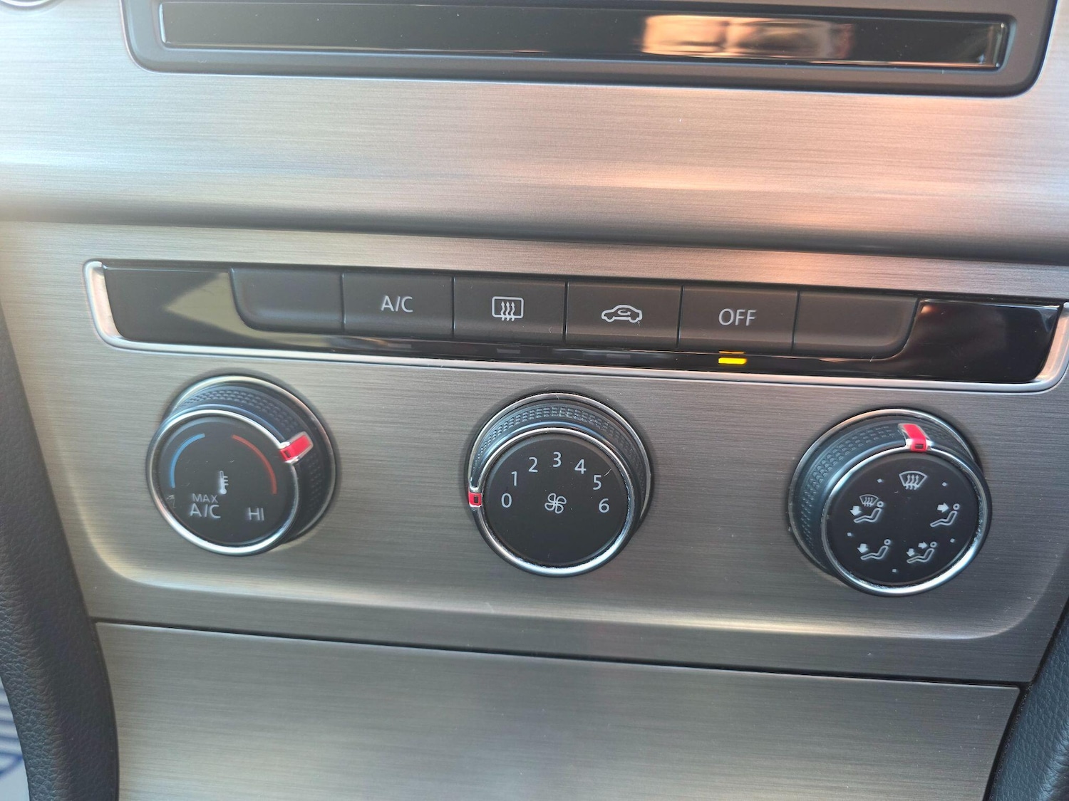 Used Volkswagen Golf 2014 for sale - 77994240: Photo 23