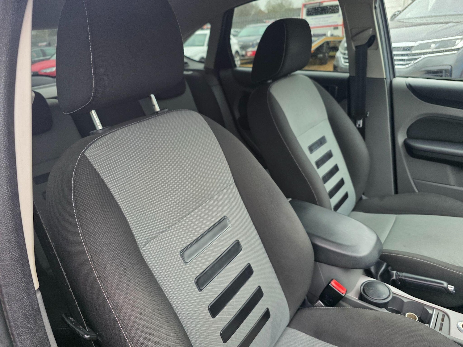 Used Ford Focus 2011 for sale - 77710484: Photo 16