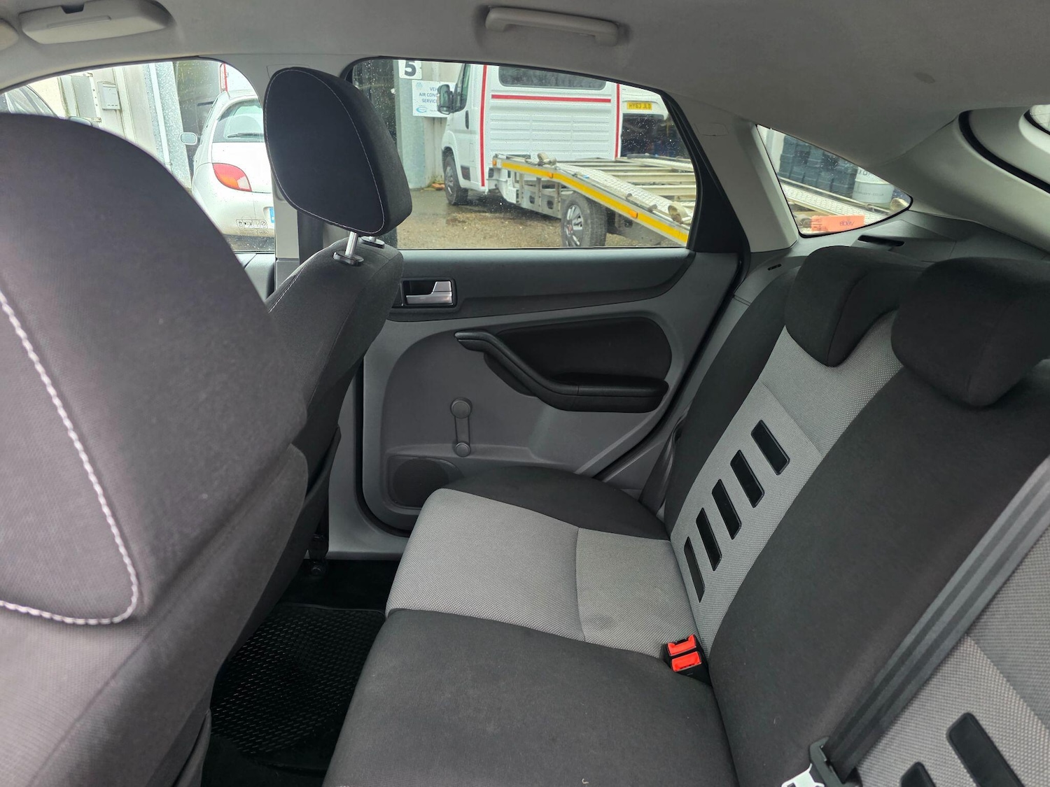 Used Ford Focus 2011 for sale - 77710484: Photo 18