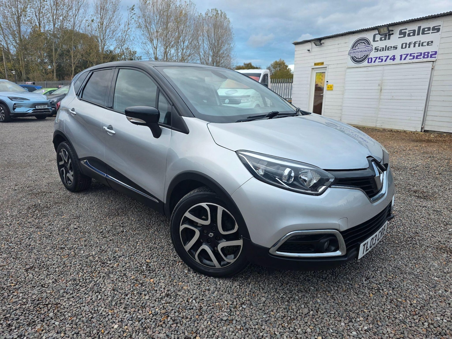 Used Renault Captur 2016 for sale - 77109450: Photo 2