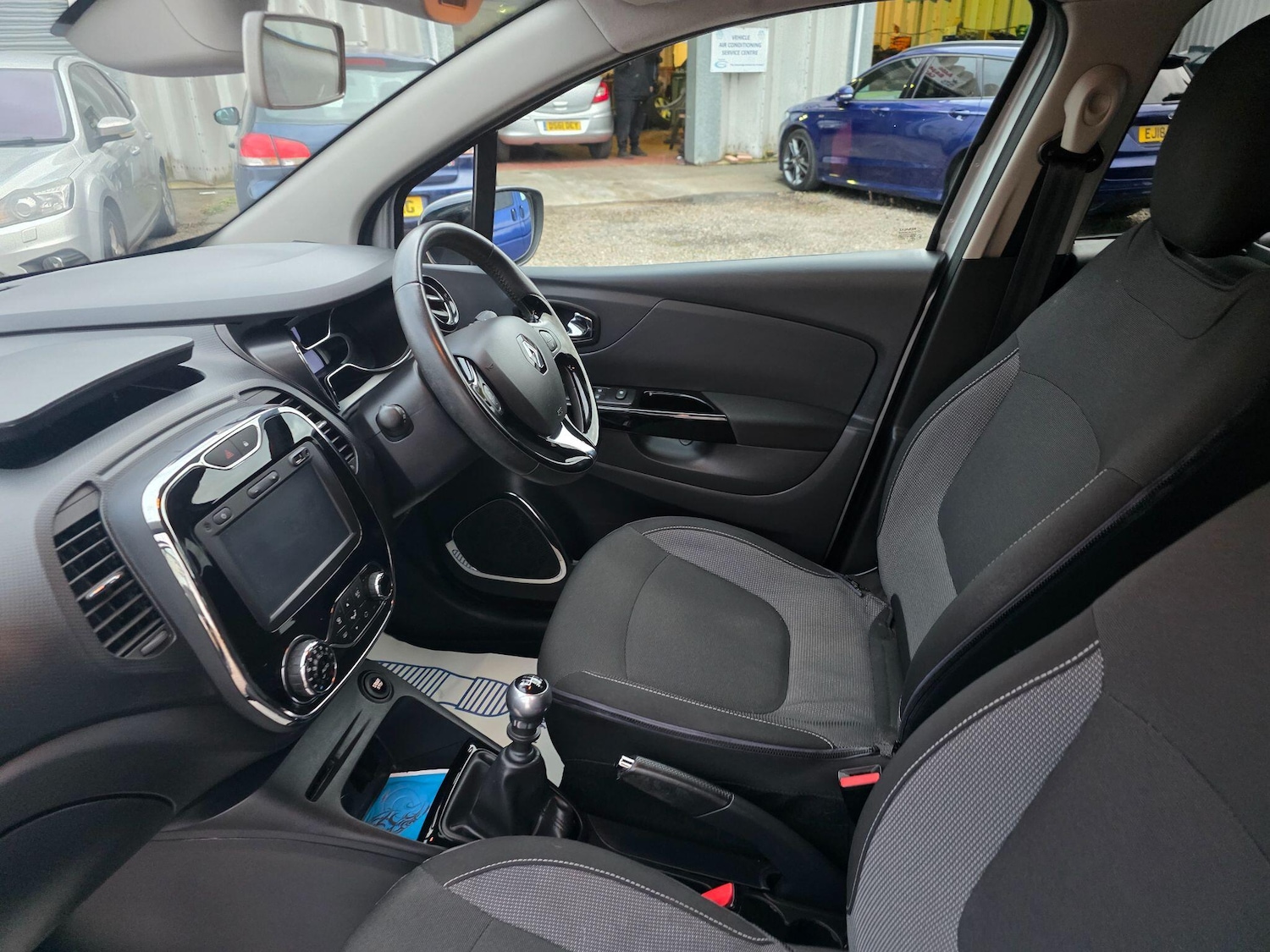 Used Renault Captur 2016 for sale - 77109450: Photo 42