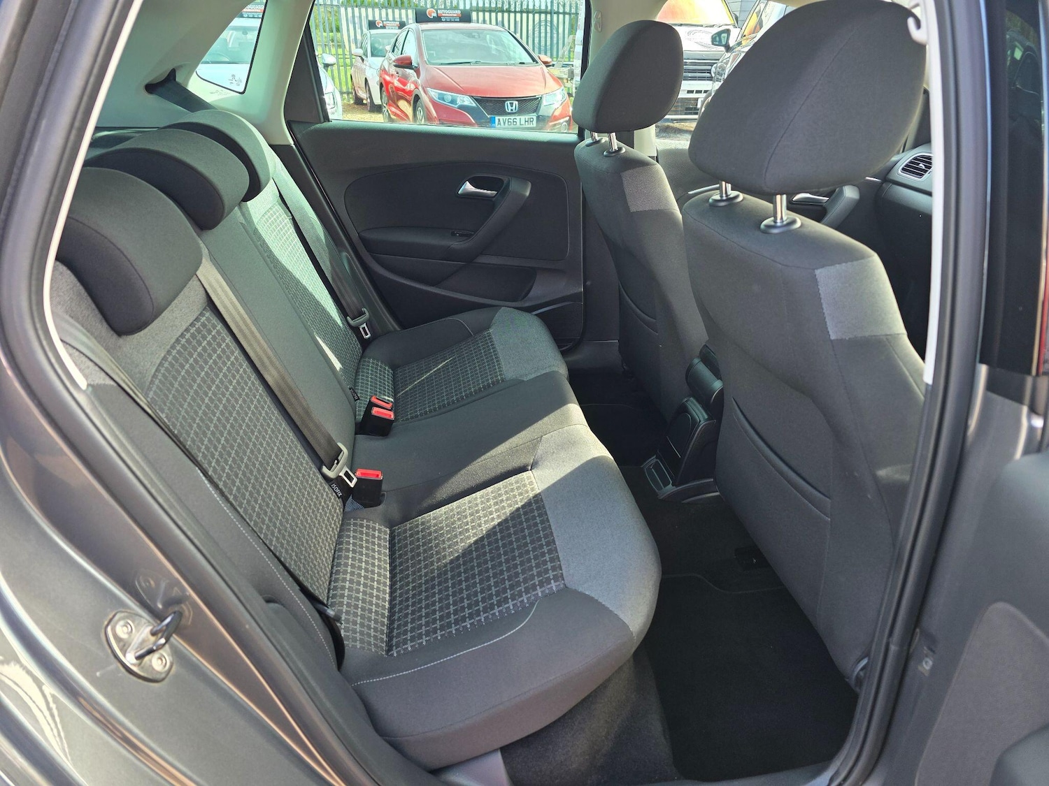 Used Volkswagen Polo 2017 for sale - 77882413: Photo 24