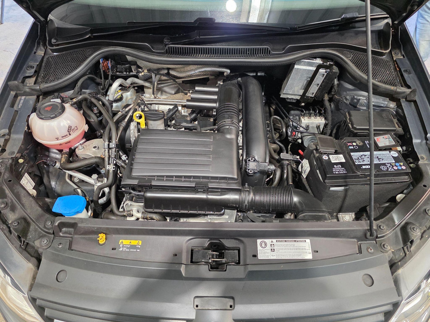 Used Volkswagen Polo 2017 for sale - 77882413: Photo 32