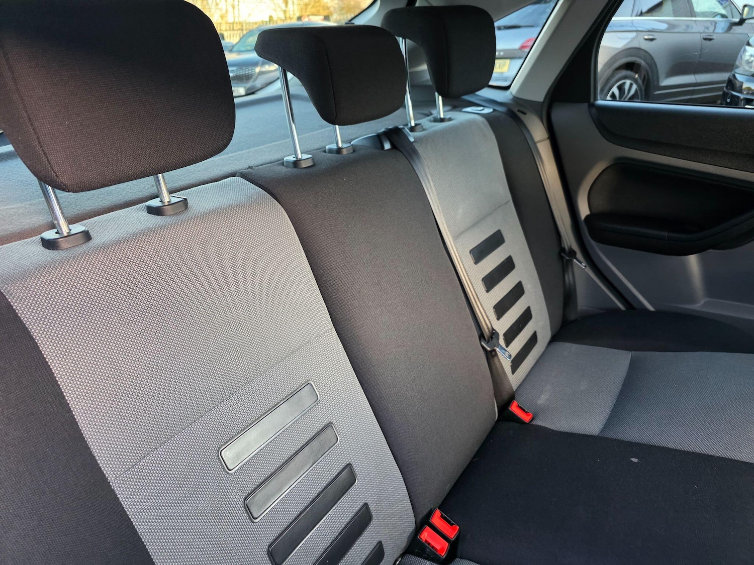 Used Ford Focus 2010 for sale - 77108935: Photo 19