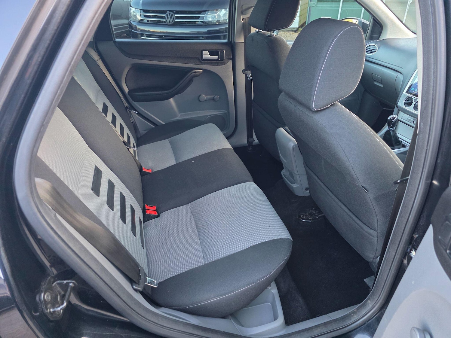 Used Ford Focus 2010 for sale - 77108935: Photo 21