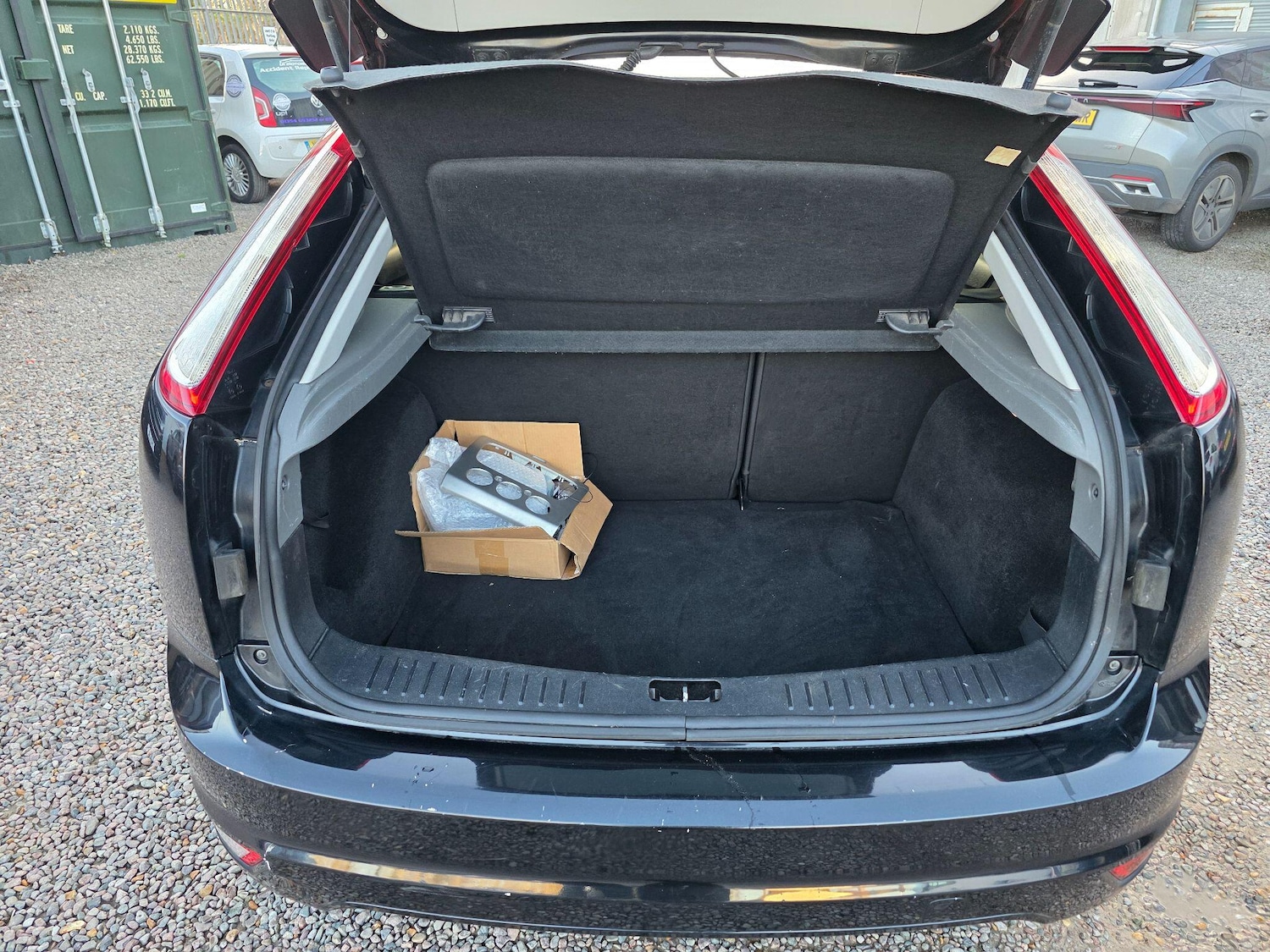 Used Ford Focus 2010 for sale - 77108935: Photo 34