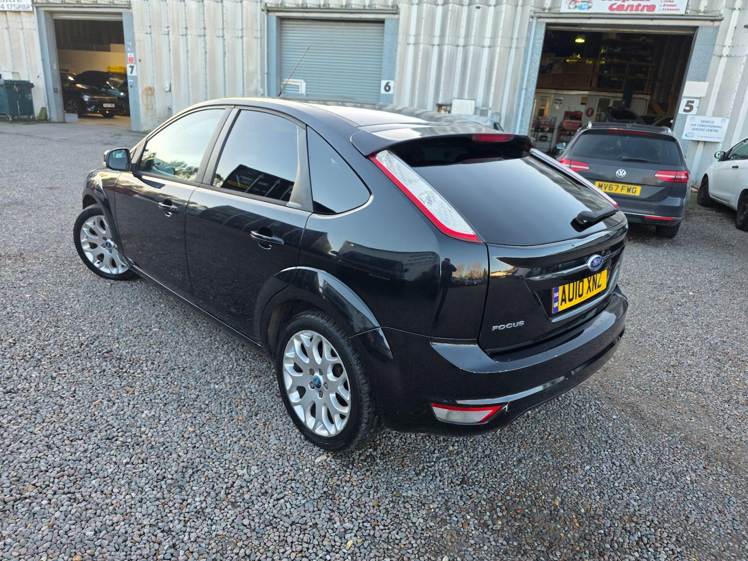 Used Ford Focus 2010 for sale - 77108935: Photo 4