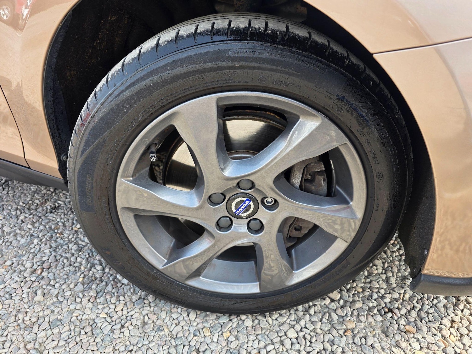 Used Volvo V40 2015 for sale - 77993110: Photo 37