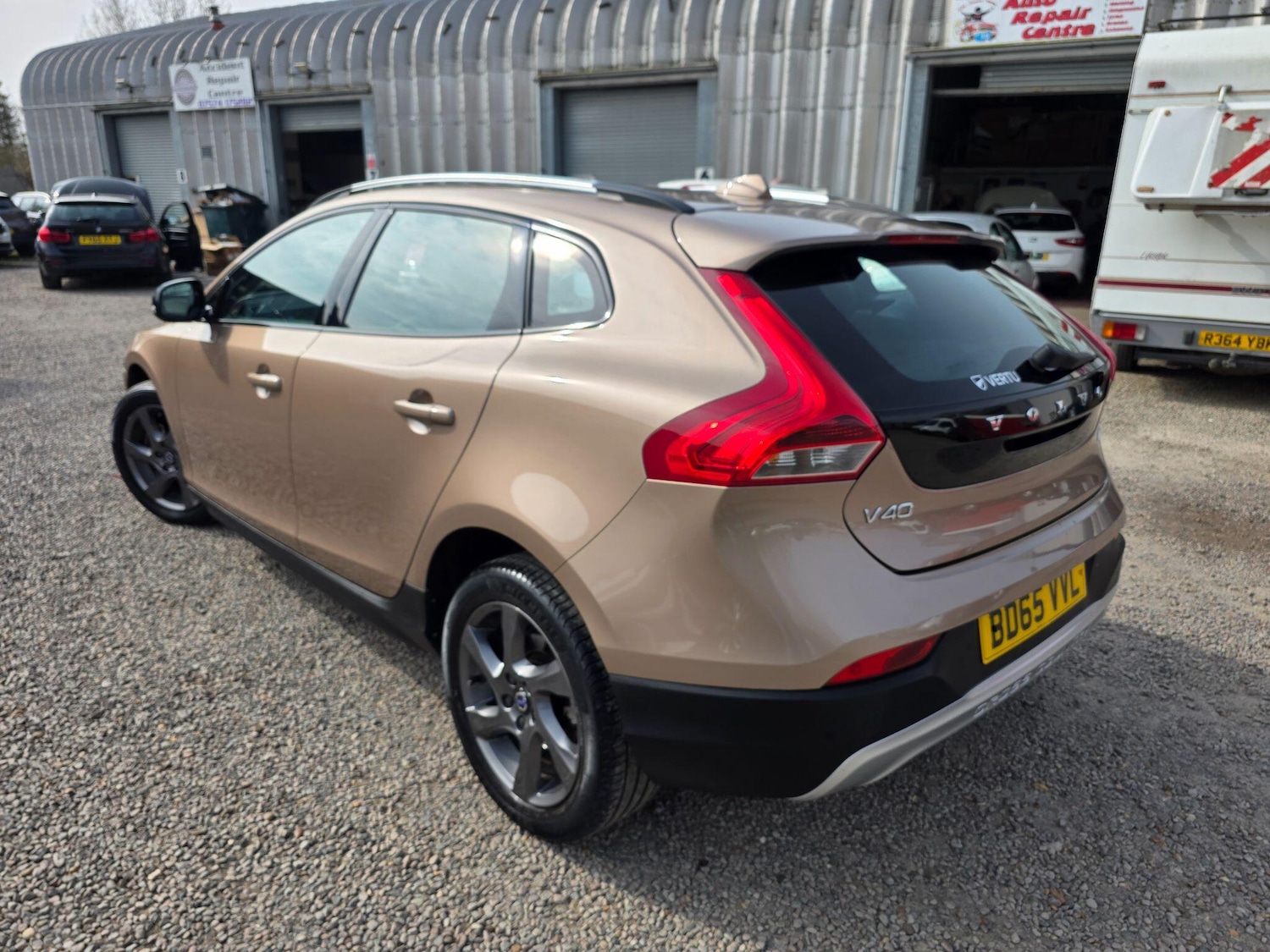 Used Volvo V40 2015 for sale - 77993110: Photo 4