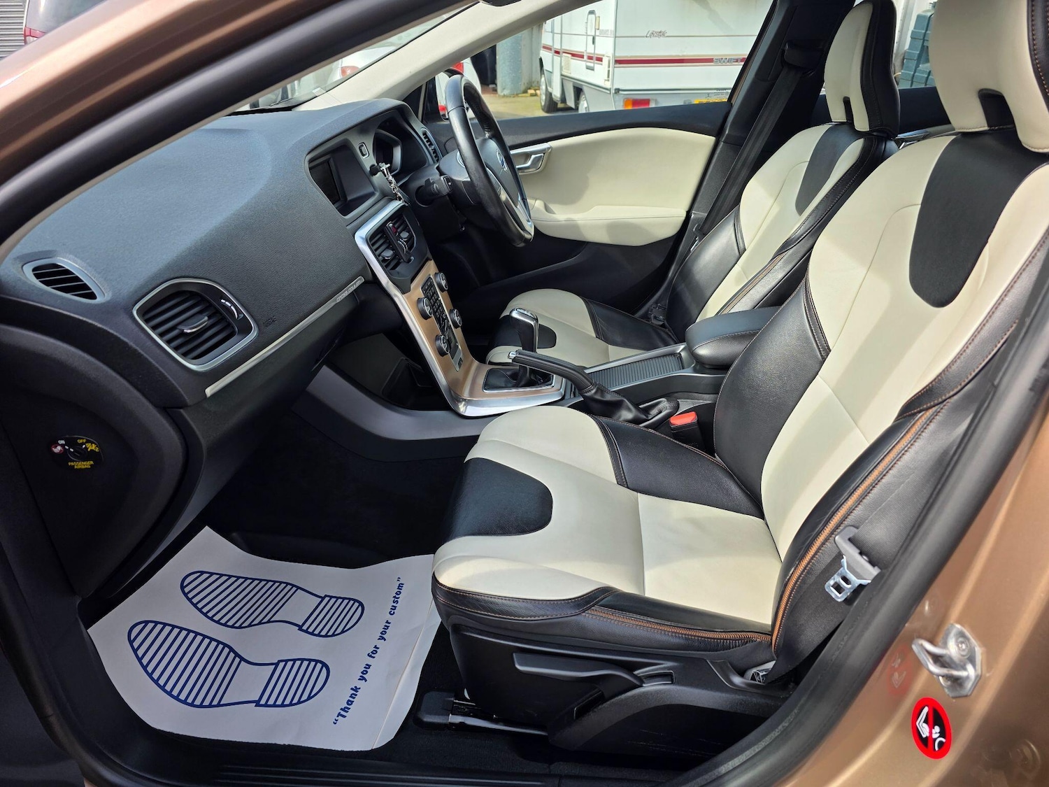 Used Volvo V40 2015 for sale - 77993110: Photo 48