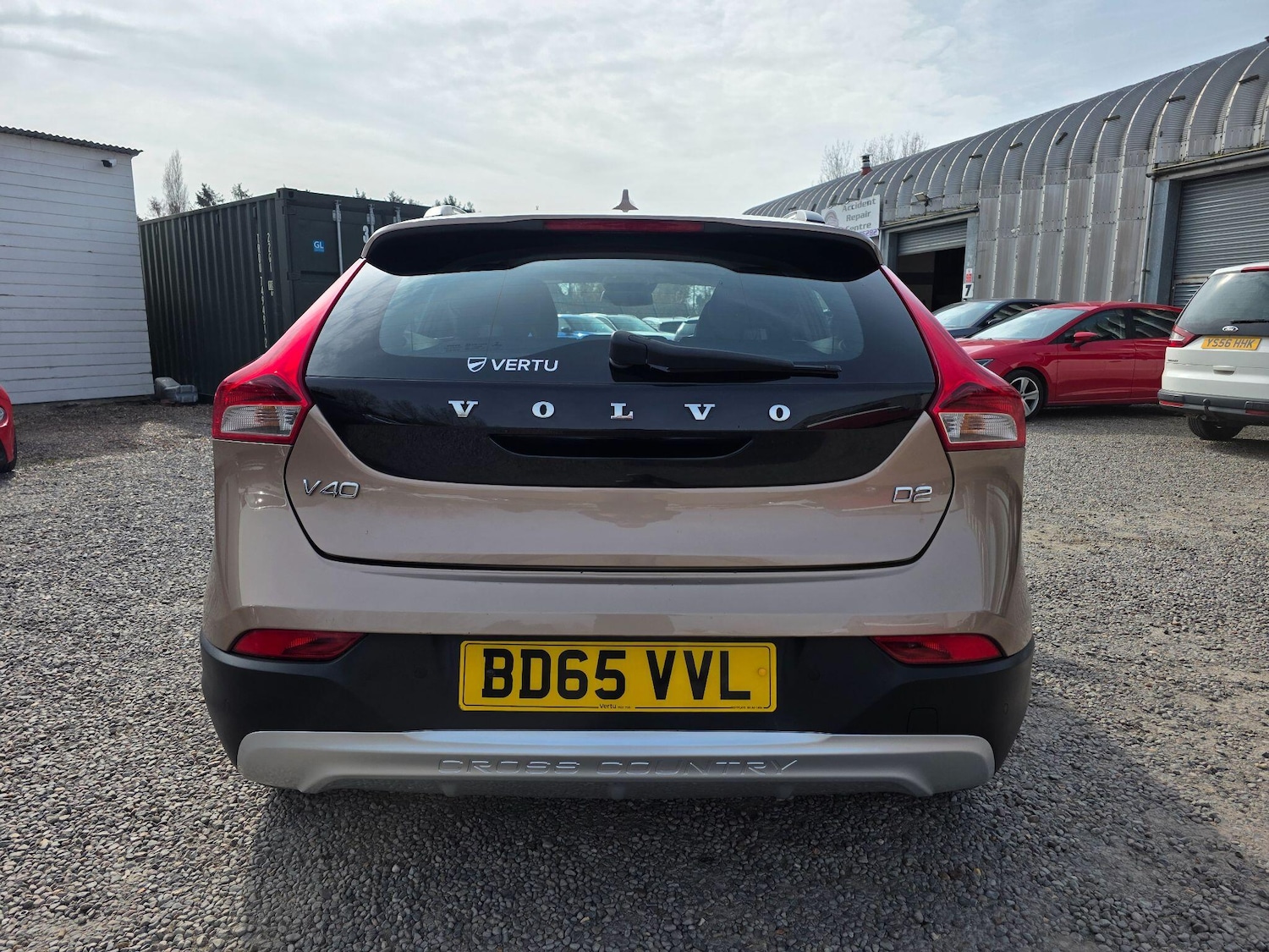 Used Volvo V40 2015 for sale - 77993110: Photo 9