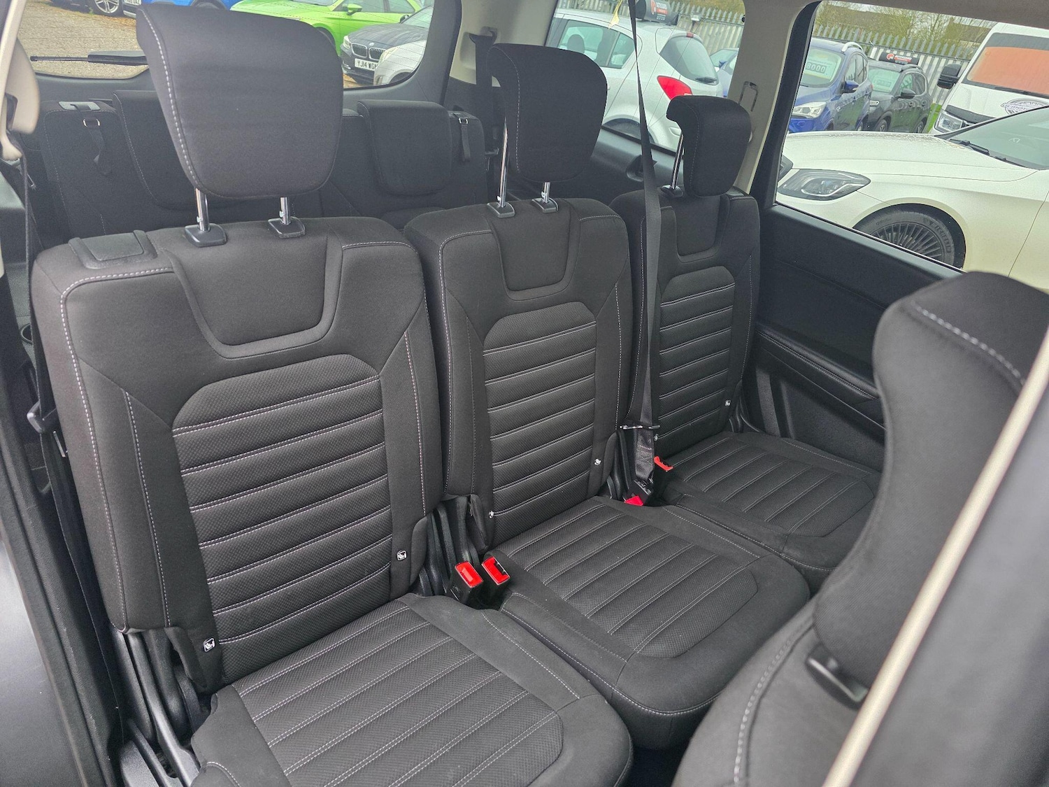 Used Ford Galaxy 2015 for sale - 77109610: Photo 31