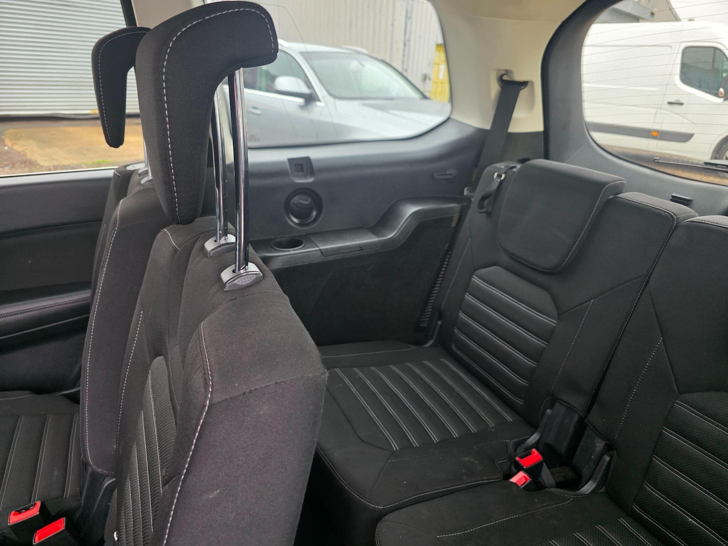 Used Ford Galaxy 2015 for sale - 77109610: Photo 54