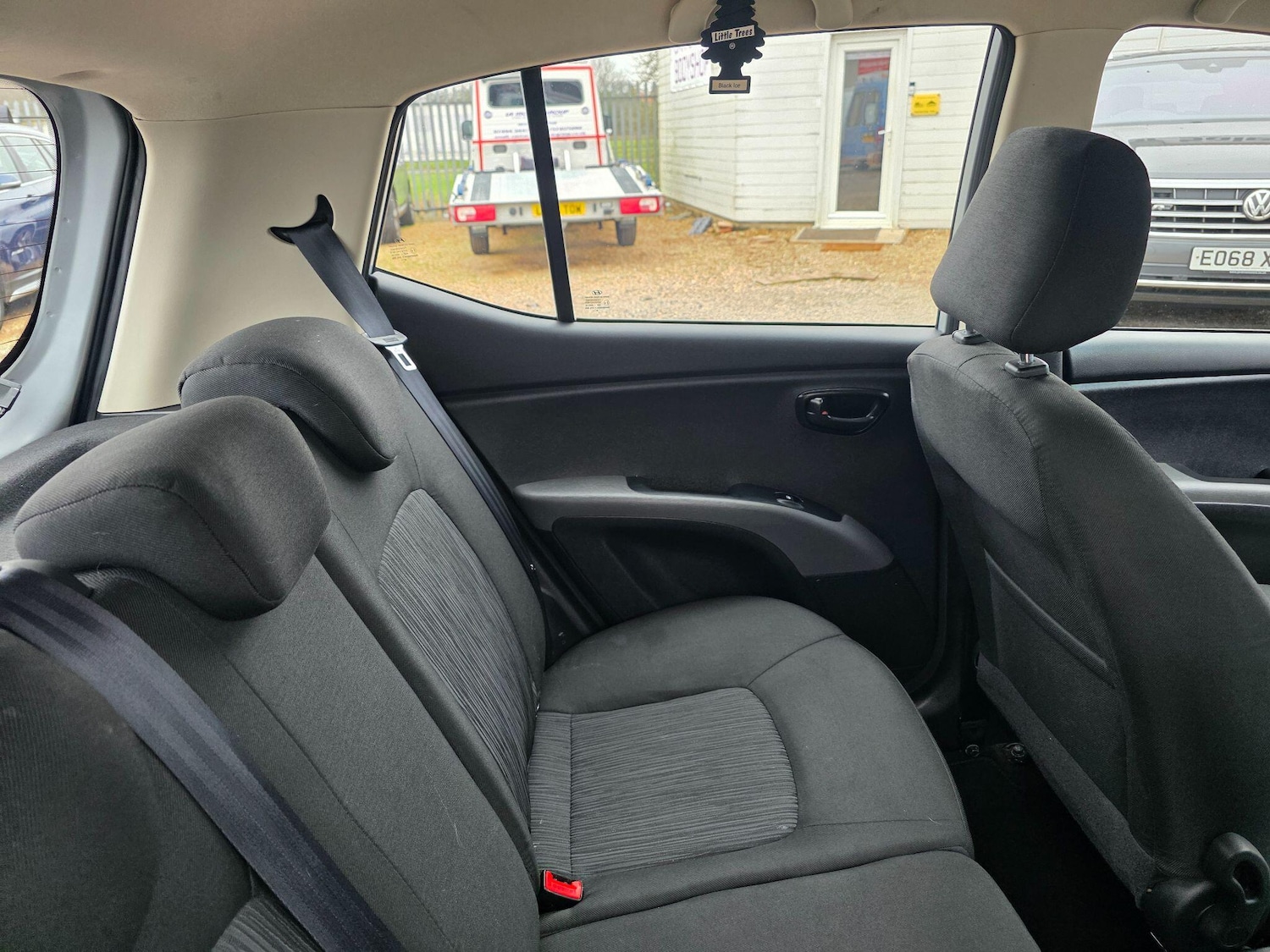 Used Hyundai i10 2013 for sale - 77396068: Photo 28