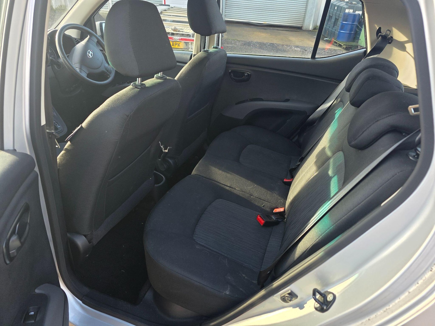 Used Hyundai i10 2013 for sale - 77396068: Photo 9