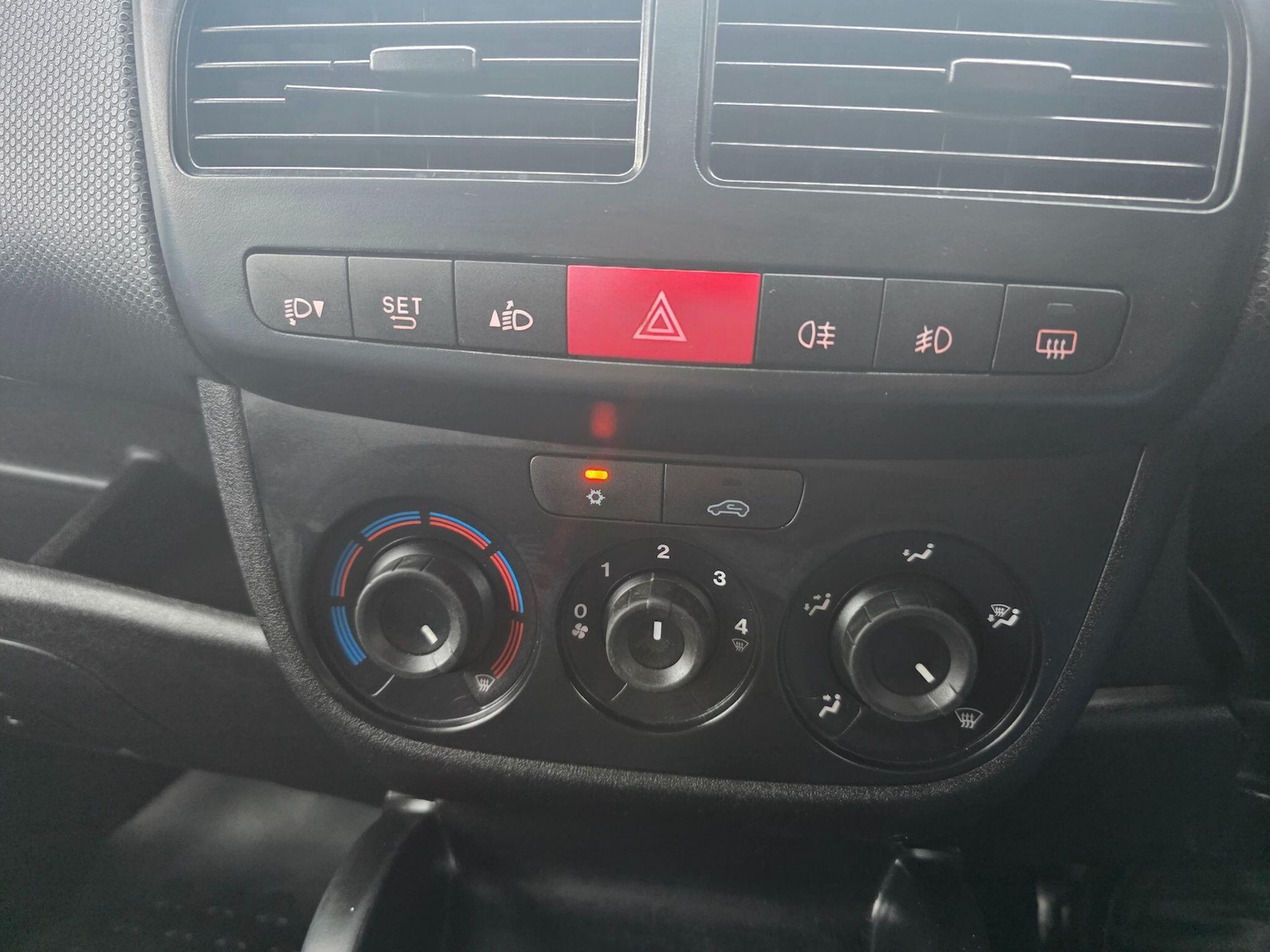 Used Fiat Doblo 2019 for sale - 77215135: Photo 37