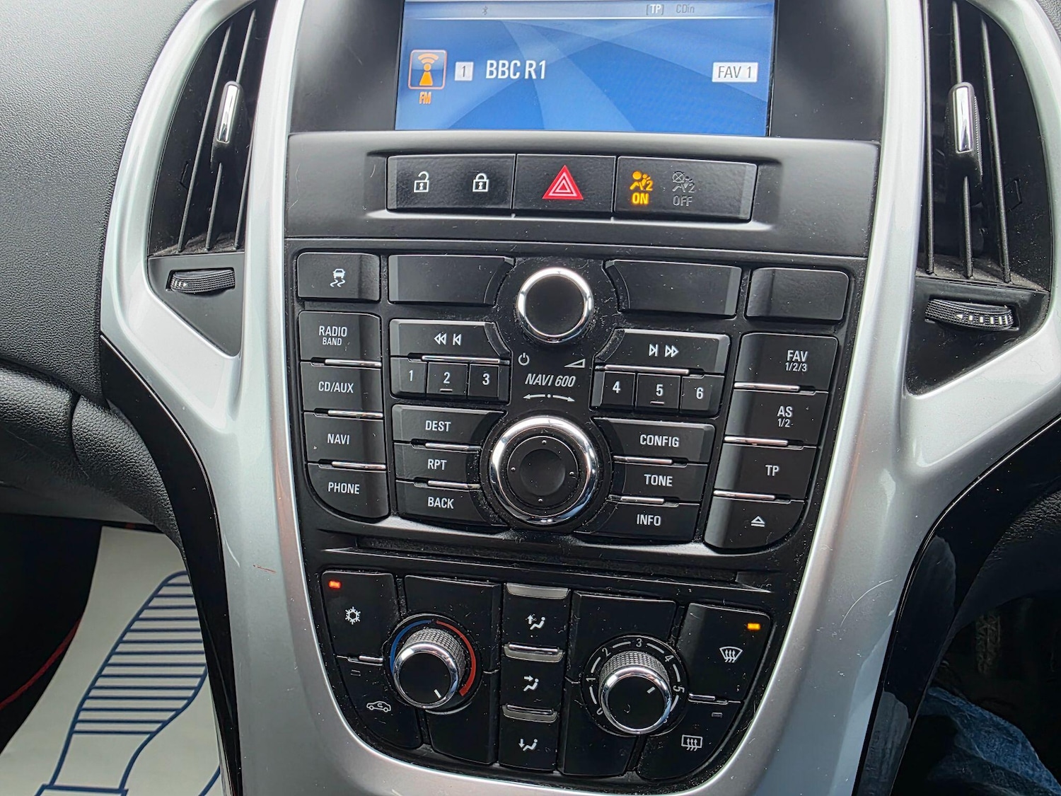 Used Vauxhall Astra 2013 for sale - 77411748: Photo 33