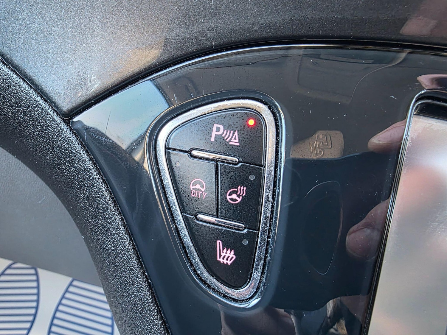 Used Vauxhall Corsa 2015 for sale - 77109172: Photo 52