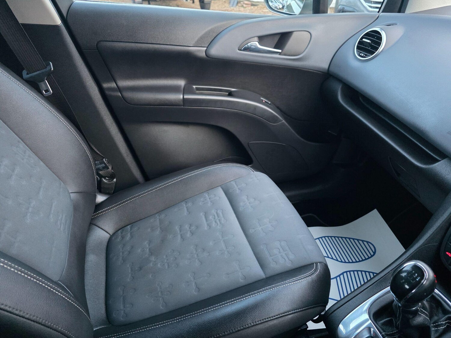 Used Vauxhall Meriva 2013 for sale - 77586619: Photo 16