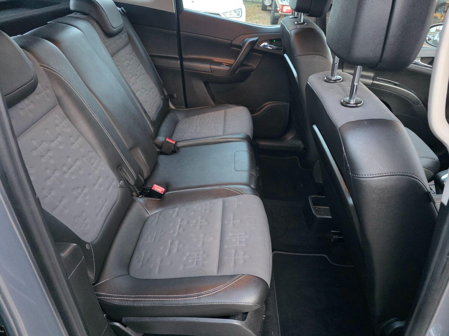 Used Vauxhall Meriva 2013 for sale - 77586619: Photo 24