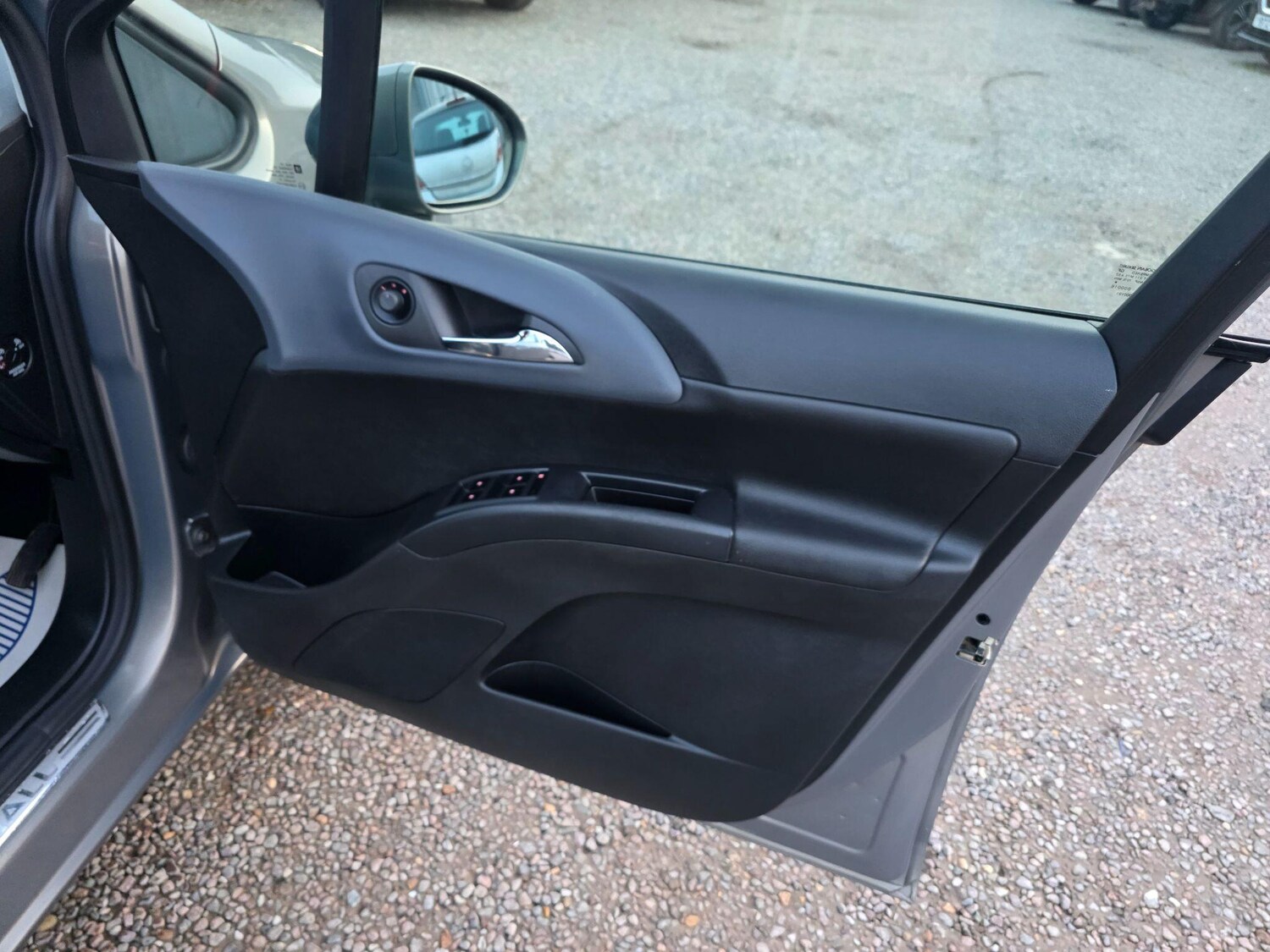 Used Vauxhall Meriva 2013 for sale - 77586619: Photo 30