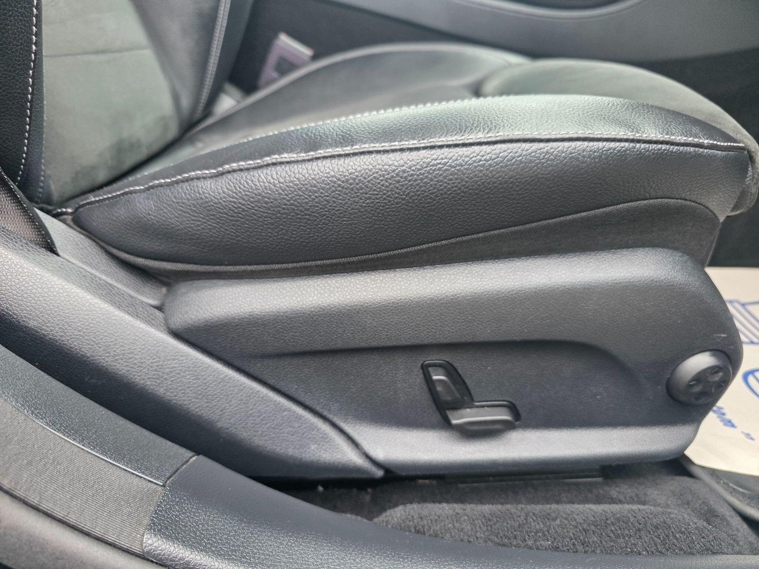 Used Mercedes-Benz E Class for sale - 77753922: Photo 15