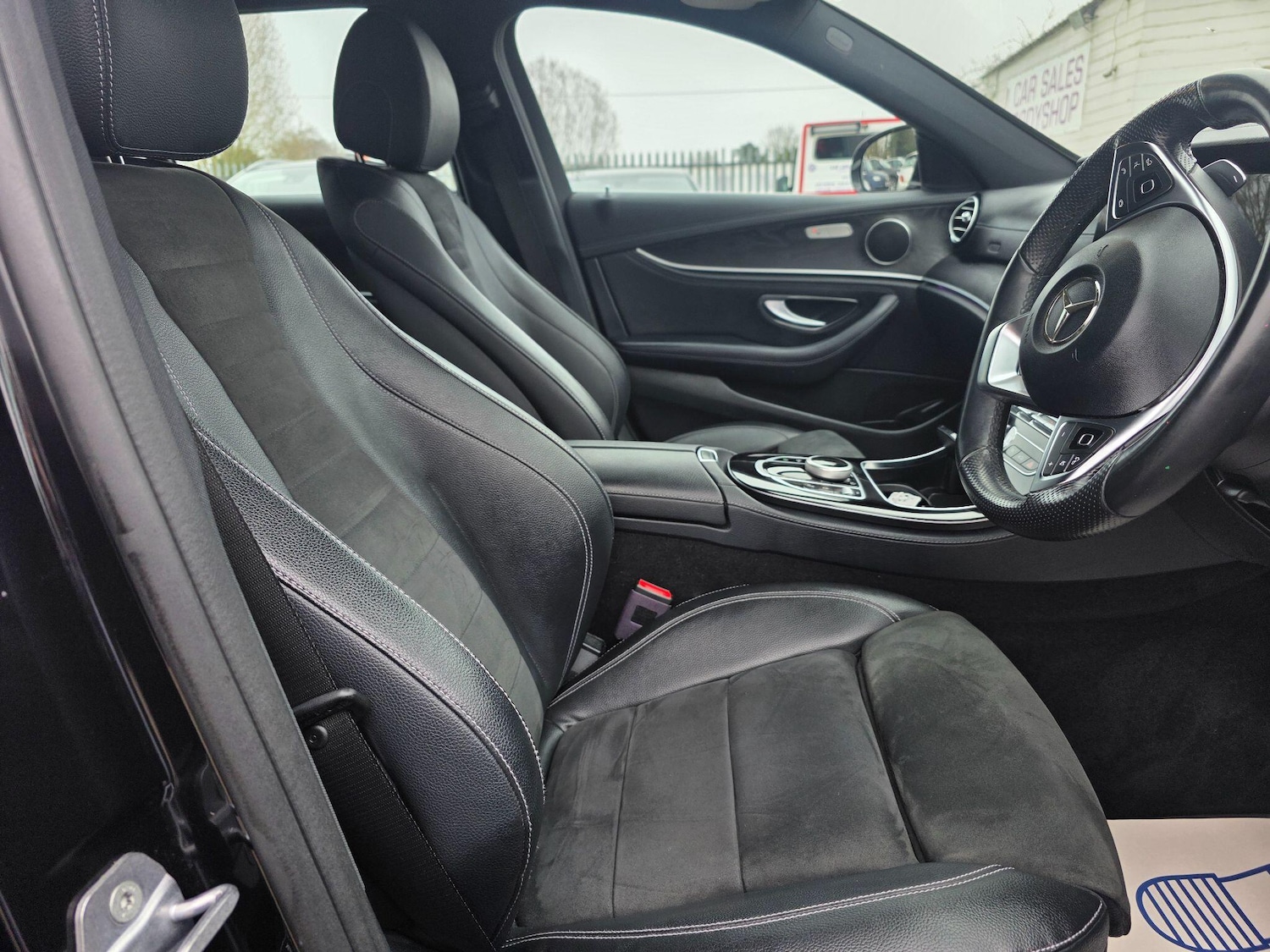 Used Mercedes-Benz E Class for sale - 77753922: Photo 16