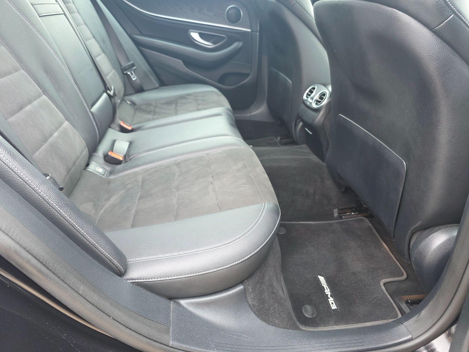 Used Mercedes-Benz E Class for sale - 77753922: Photo 27