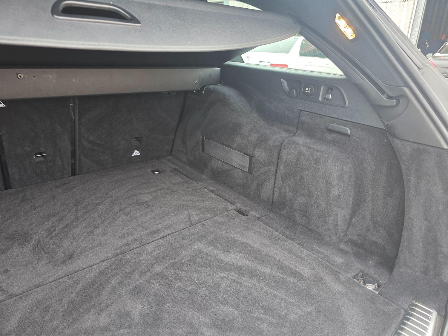 Used Mercedes-Benz E Class for sale - 77753922: Photo 50