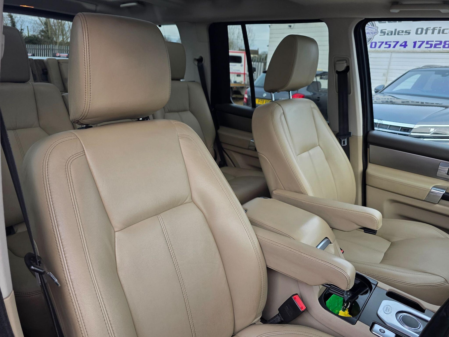 Used Land Rover Discovery 2014 for sale - 77586021: Photo 18