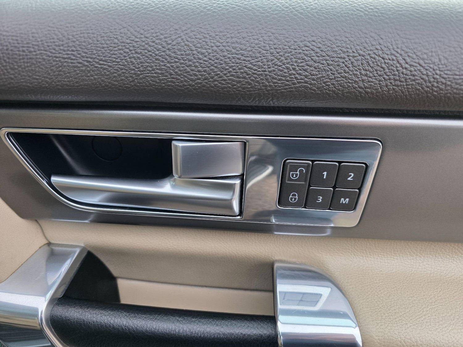 Used Land Rover Discovery 2014 for sale - 77586021: Photo 47