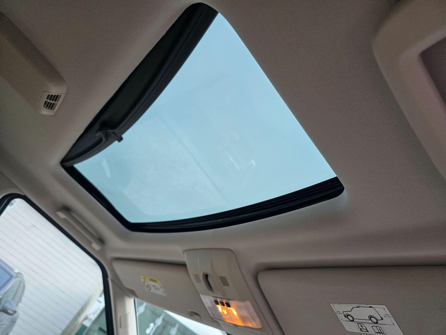 Used Land Rover Discovery 2014 for sale - 77586021: Photo 64