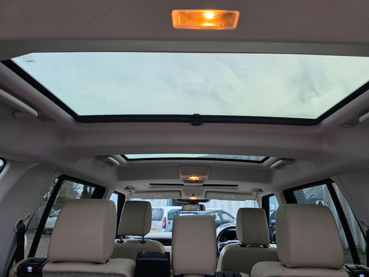 Used Land Rover Discovery 2014 for sale - 77586021: Photo 93