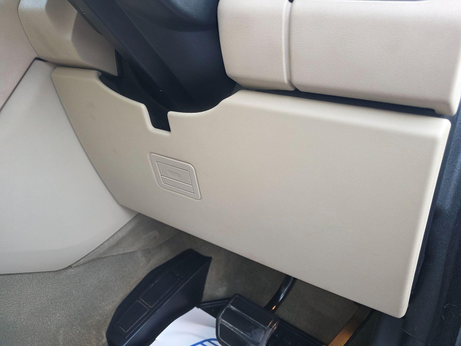 Used Land Rover Discovery 2014 for sale - 77586021: Photo 95