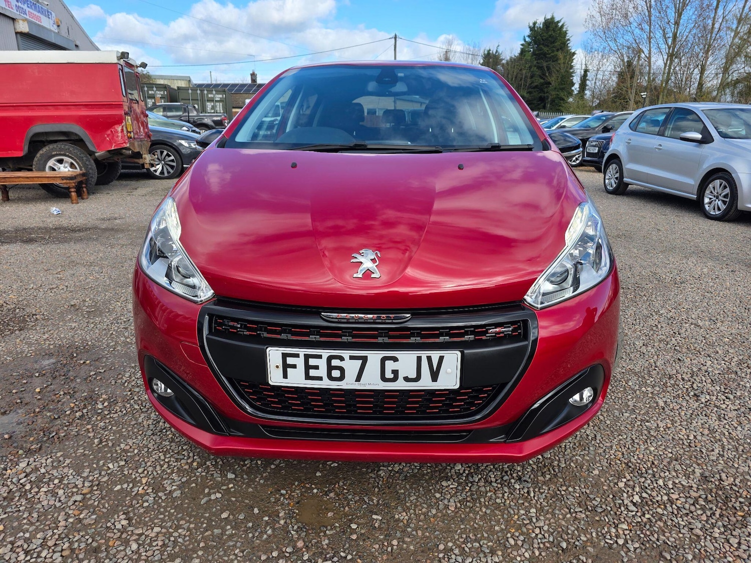 Used Peugeot 208 2017 for sale - 78128001: Photo 2