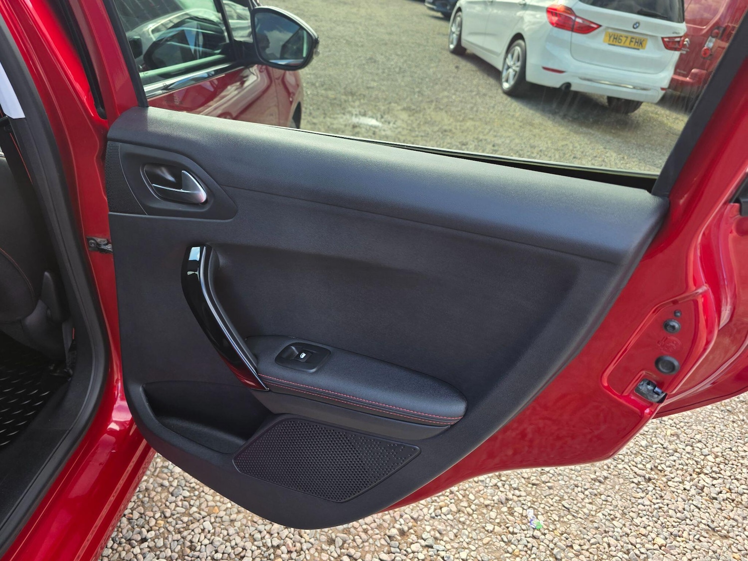 Used Peugeot 208 2017 for sale - 78128001: Photo 31