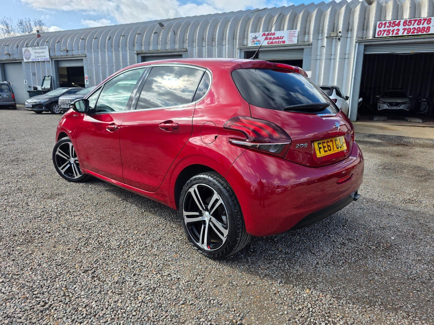 Used Peugeot 208 2017 for sale - 78128001: Photo 4