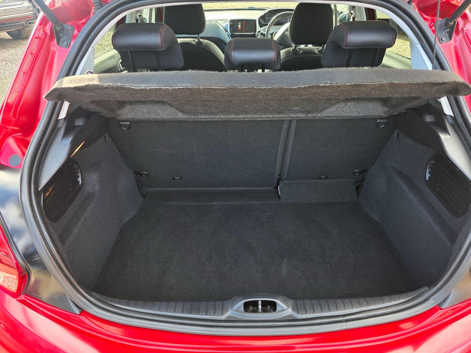 Used Peugeot 208 2017 for sale - 78128001: Photo 42