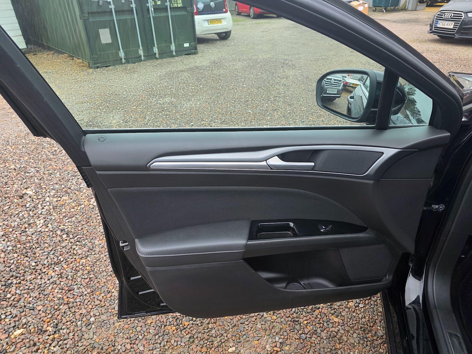 Used Ford Mondeo 2017 for sale - 77109058: Photo 30