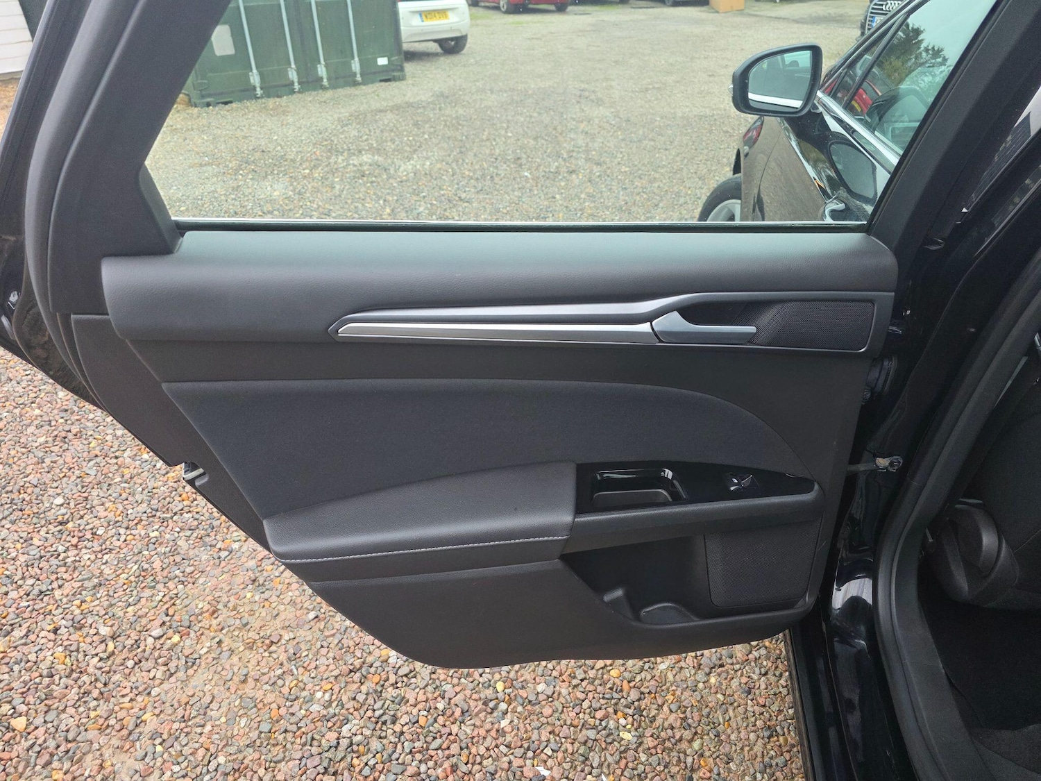 Used Ford Mondeo 2017 for sale - 77109058: Photo 31