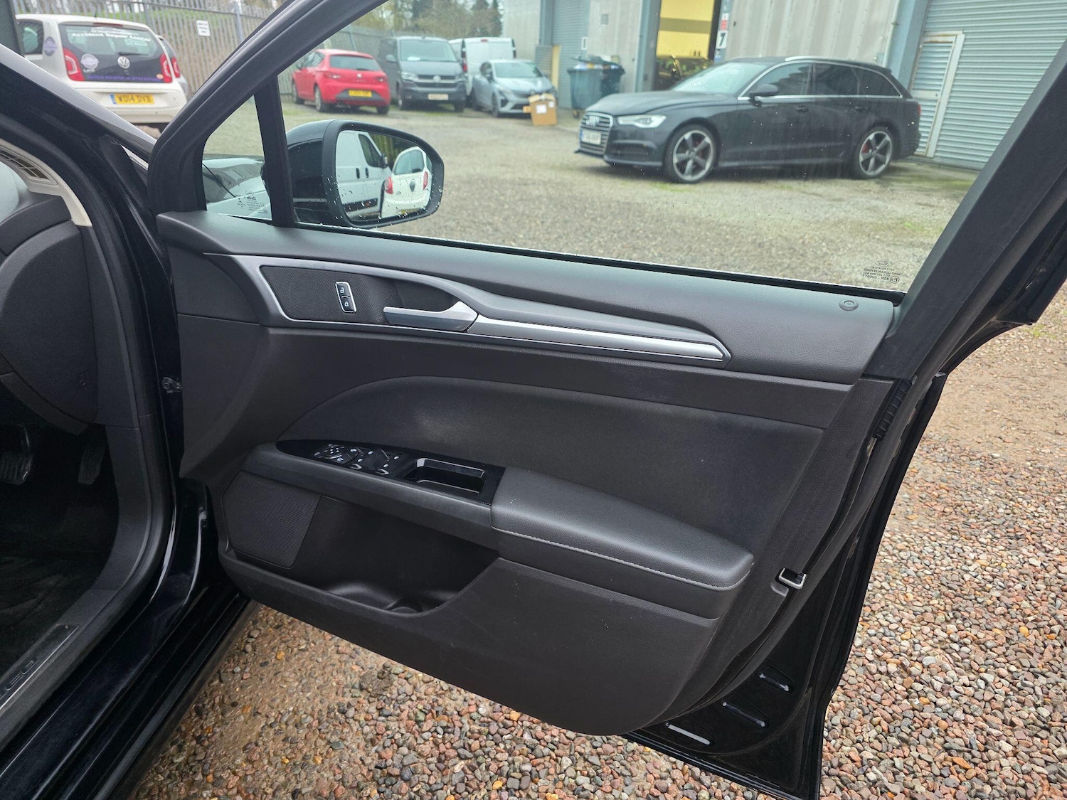 Used Ford Mondeo 2017 for sale - 77109058: Photo 33